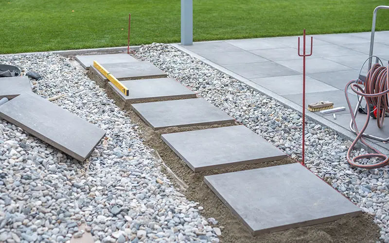 Feinstein Gehweg im Garten